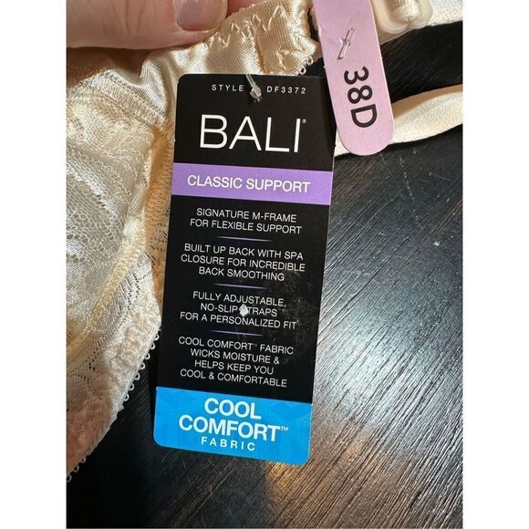Bali NWT size 38D classic Support Spa Closure Wireless Bra in cream - style 3372 - Picture 3 of 6